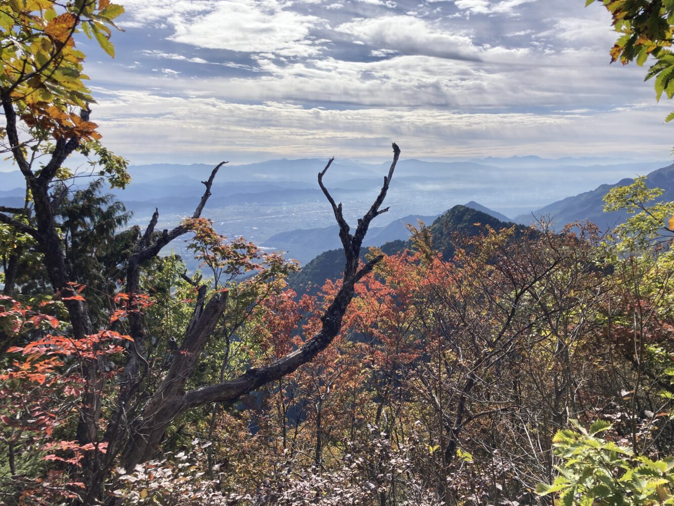 IMG 5213 - 紅葉の長野県 日帰り登山におすすめの鍬ノ峰 IMG 5213 - 紅葉の長野県 日帰り登山におすすめの鍬ノ峰