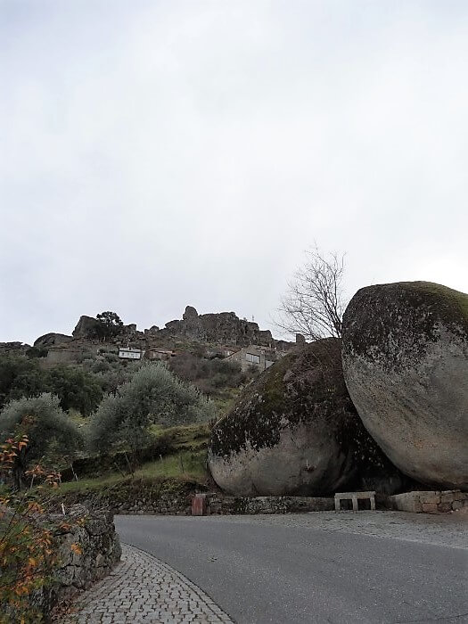 pt-central - 巨石の村モンサントを散策しフンダンへ - 旅ログヨーロッパ, 旅ログポルトガル, ポルトガル街歩き, ポルトガル宿