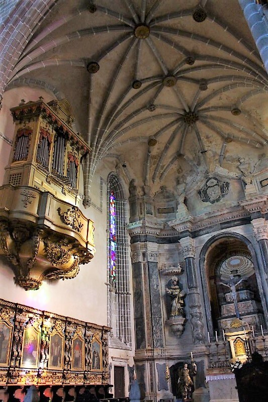 pt-alentejo - エヴォラからモンサラーシュ経由ファロへ - 旅ログポルトガル