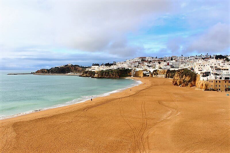 pt-algarve - アルブフェイラからシルヴェスを経由してザンブジェイラ・ド・マールへ - 旅ログポルトガル