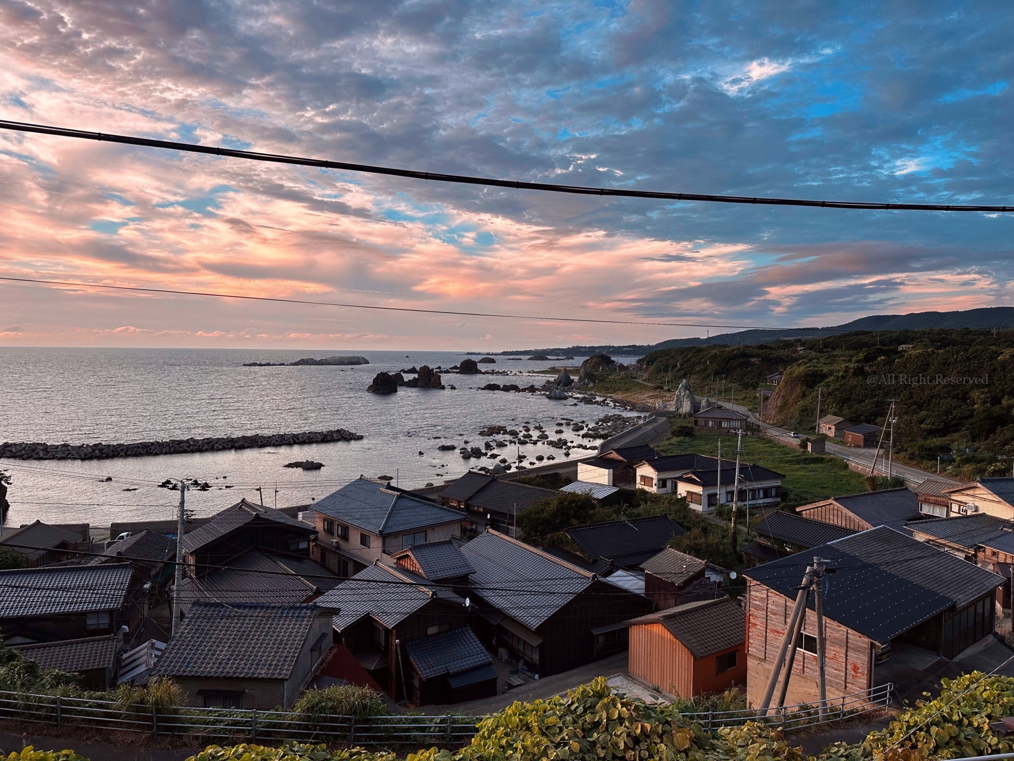 佐渡島で初夕日 七浦海岸 - sado - 佐渡島で初夕日 七浦海岸 - 佐渡ブログ