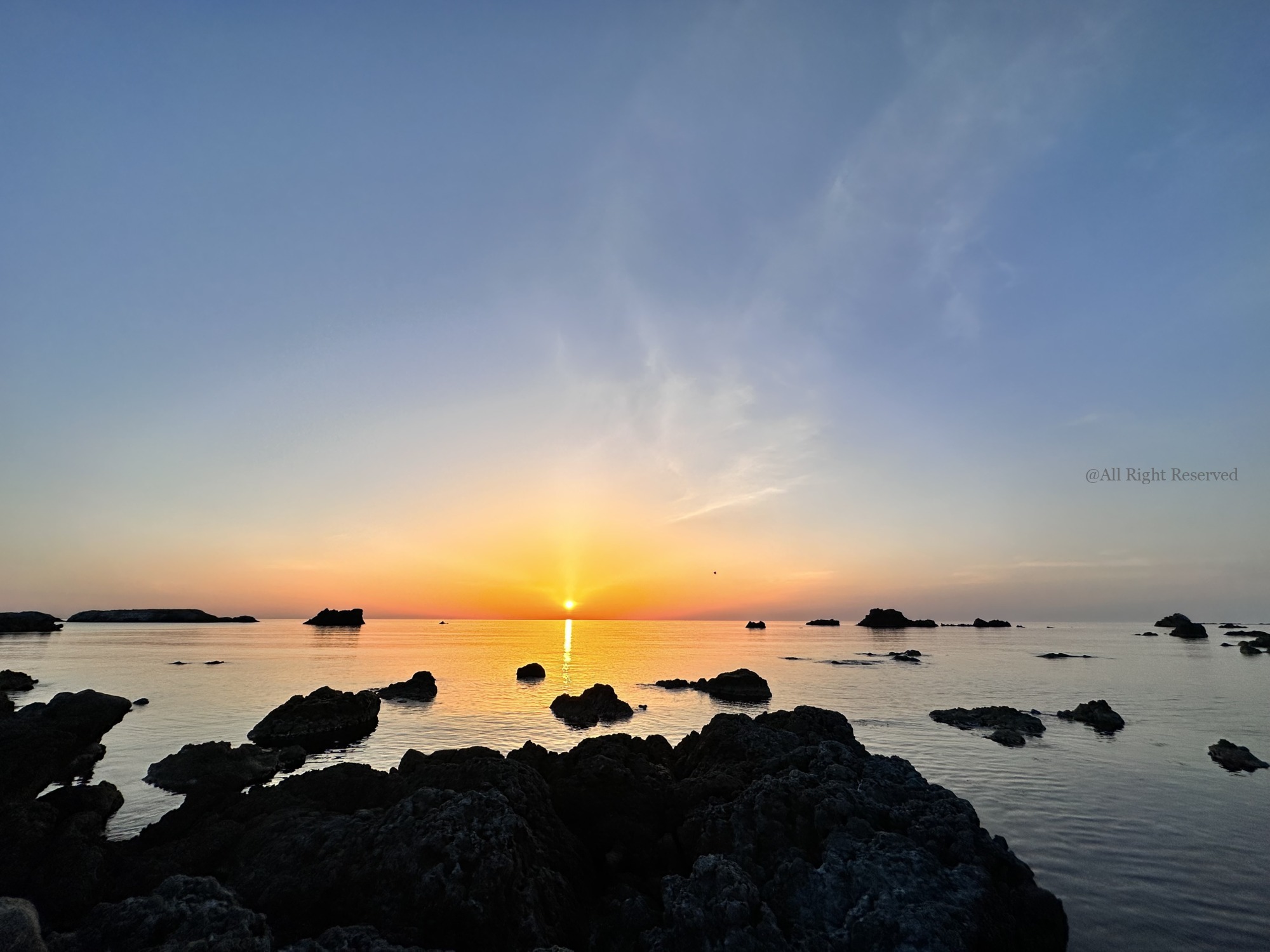 佐渡島で初夕日 七浦海岸 - sado - 佐渡島で初夕日 七浦海岸 - 佐渡ブログ